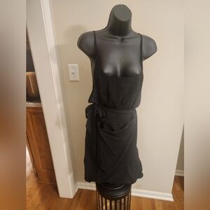 Y - Elegant Black Sleeveless Dress